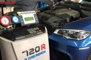 Заправка кондиционера BMW - изображение 0